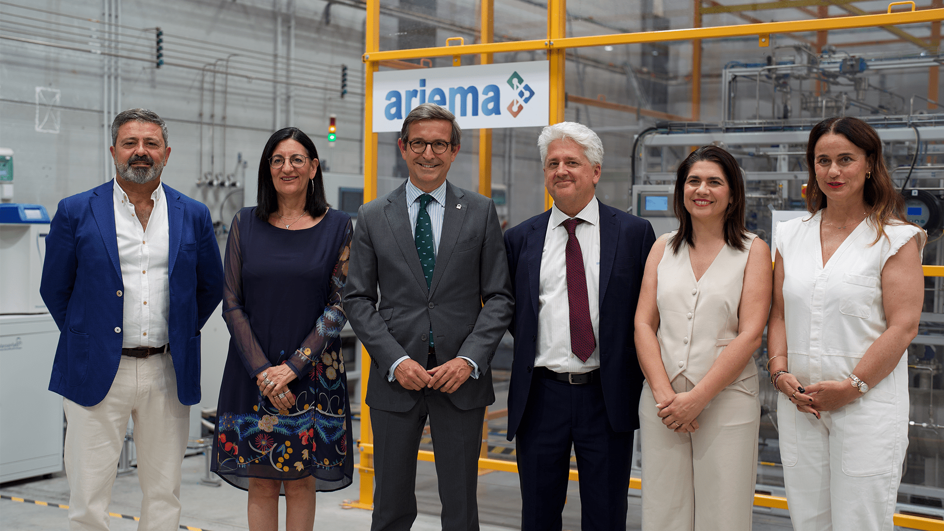 El consejero de Industria, Energía y Minas de la Junta de Andalucía visita las instalaciones de Ariema y la Universidad de Huelva para impulsar las tecnologías del hidrógeno verde